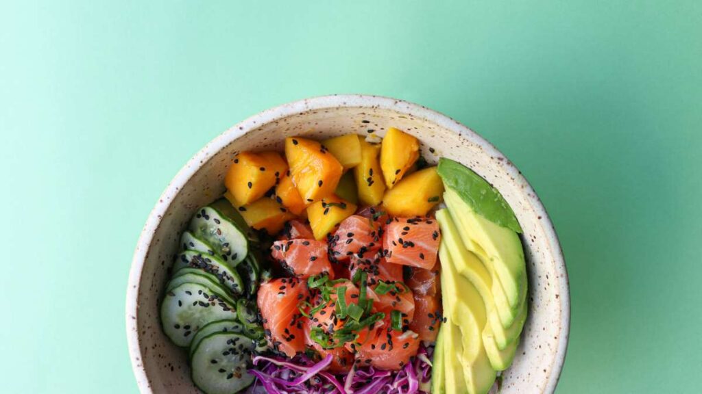 カリフォルニアのポキ丼