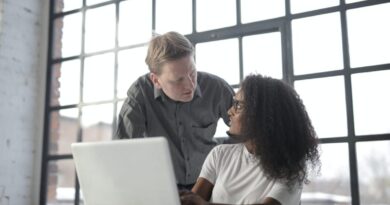 「対応中」の英語