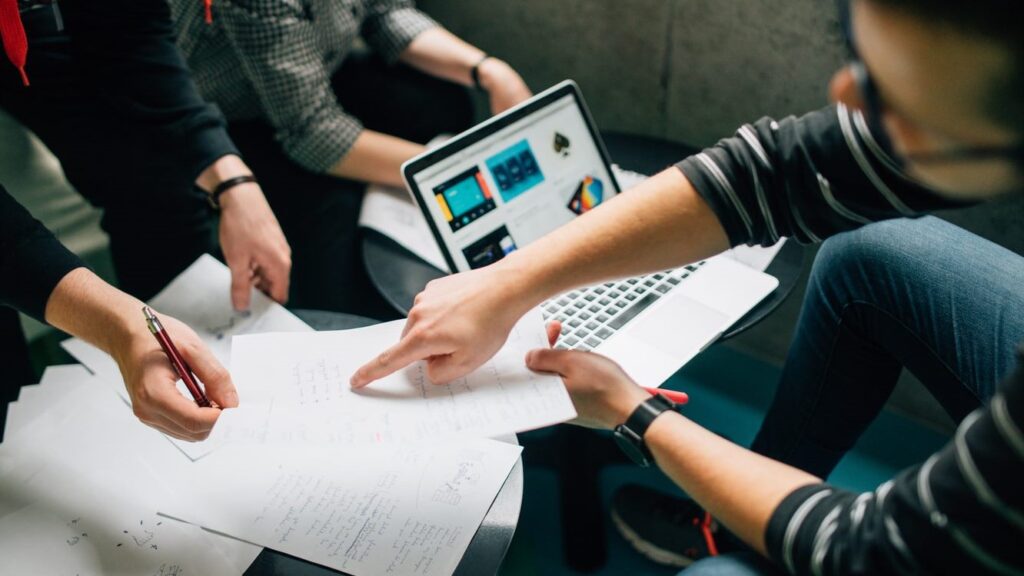 マーケティングリサーチの費用